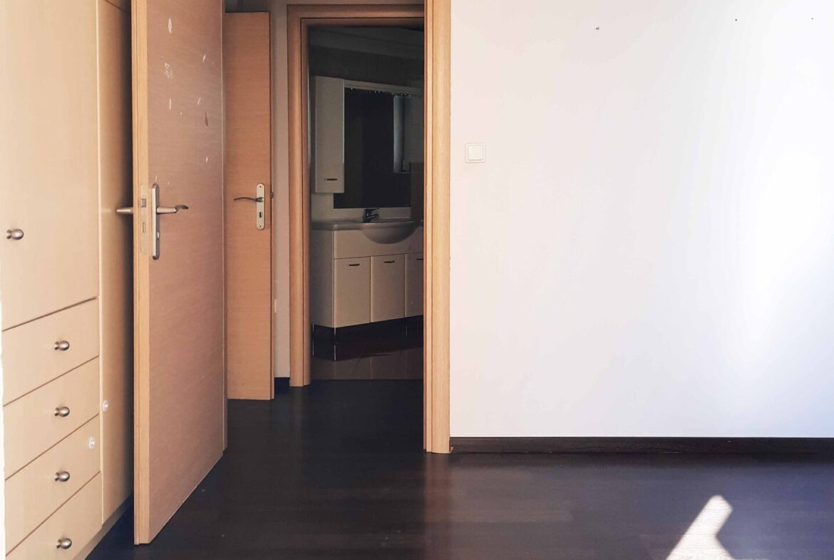 Ilioupoli (Agia Marina), Apartment 71m² | 3rd floor with sea view | 2 bedrooms