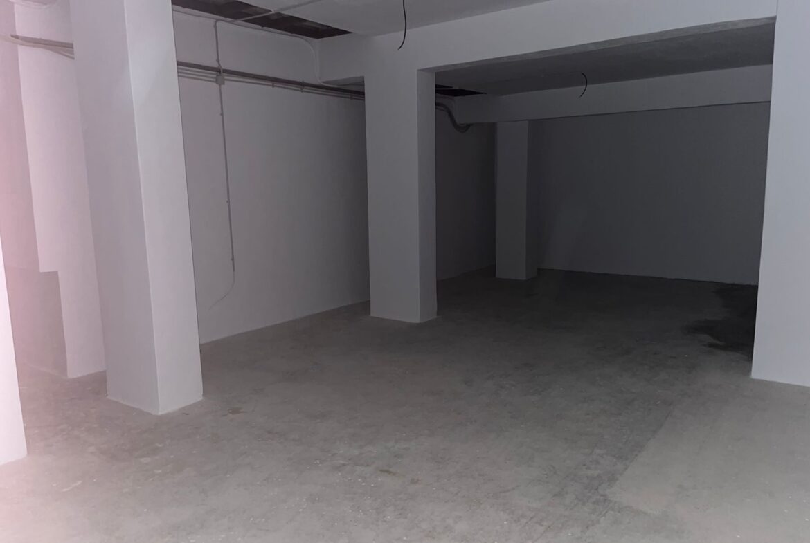Dafni | 138m² Store