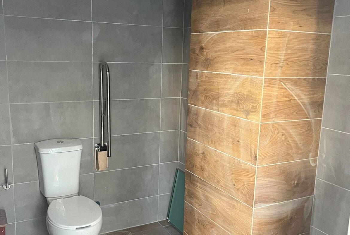 Dafni | 138m² Store
