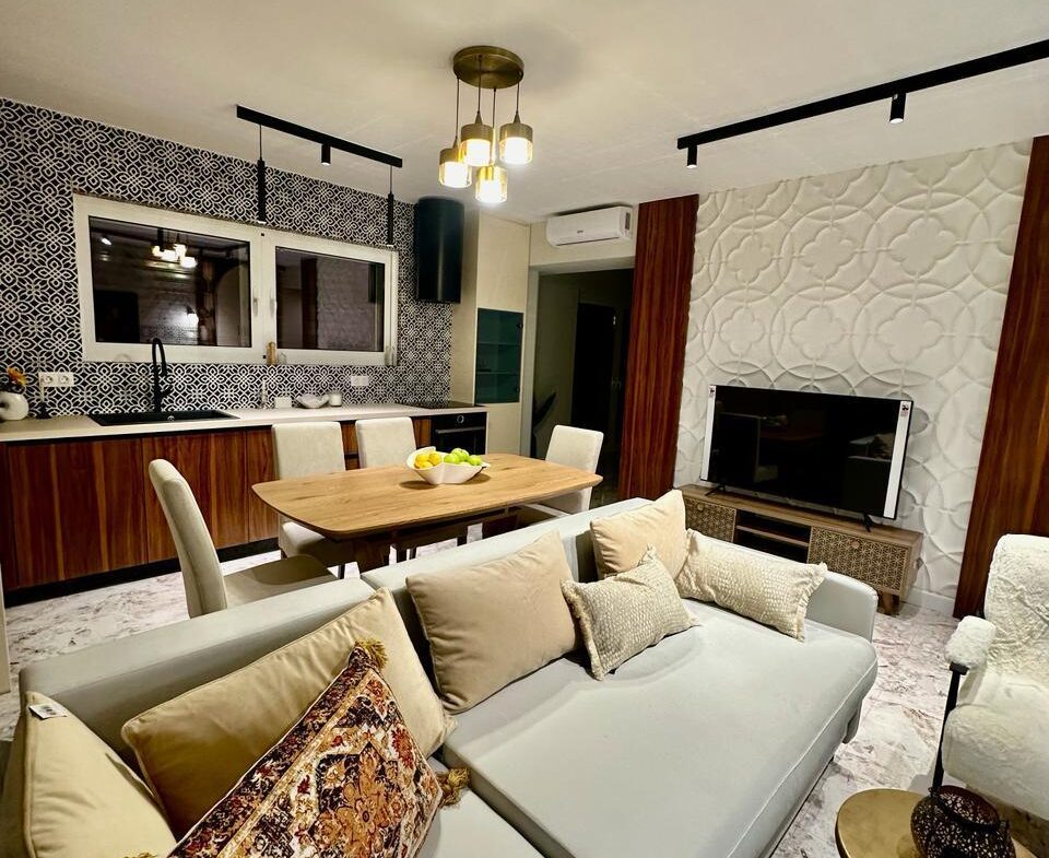 Palaio Faliro (Zisimopoulou), 90m² apartment + 190m² terrace