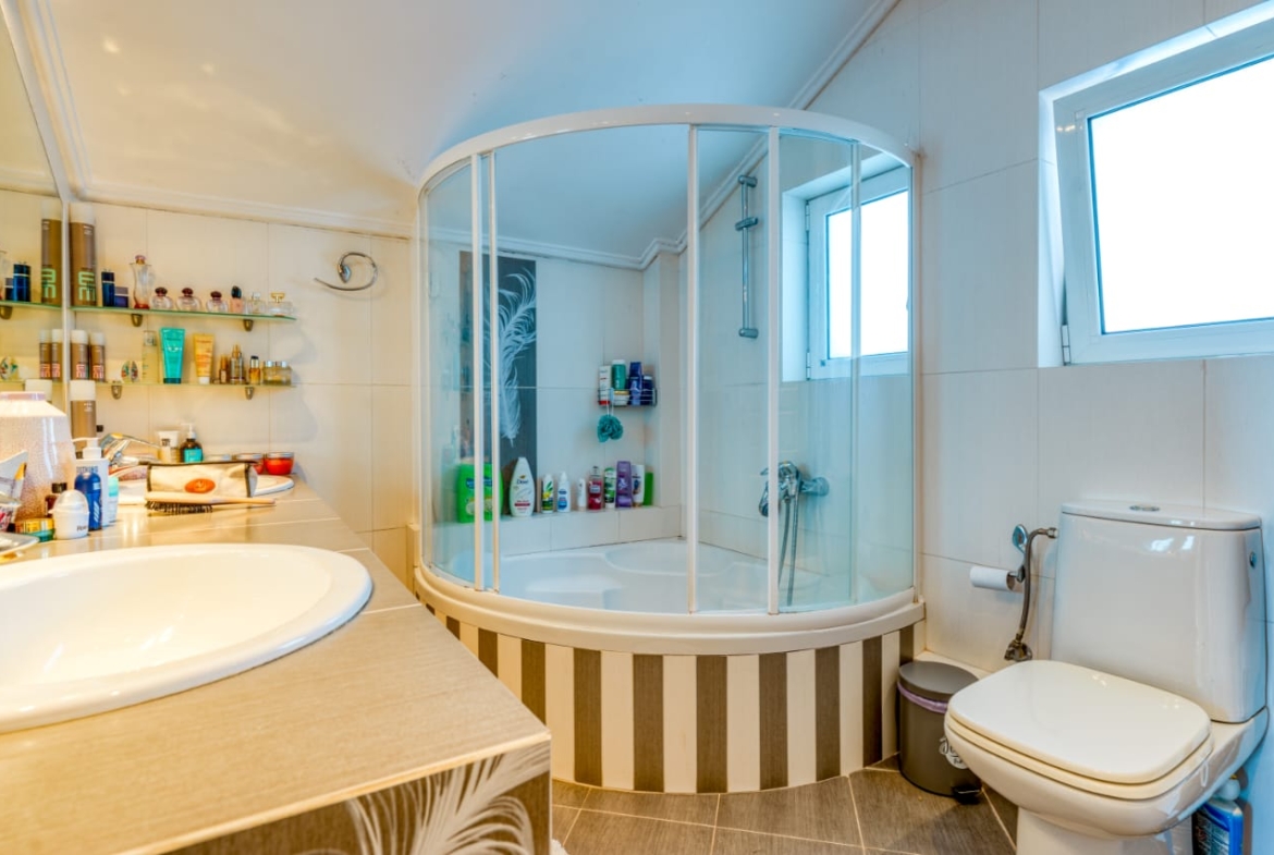 Voula (Dikigorika) | 155m² duplex apartment with seaview