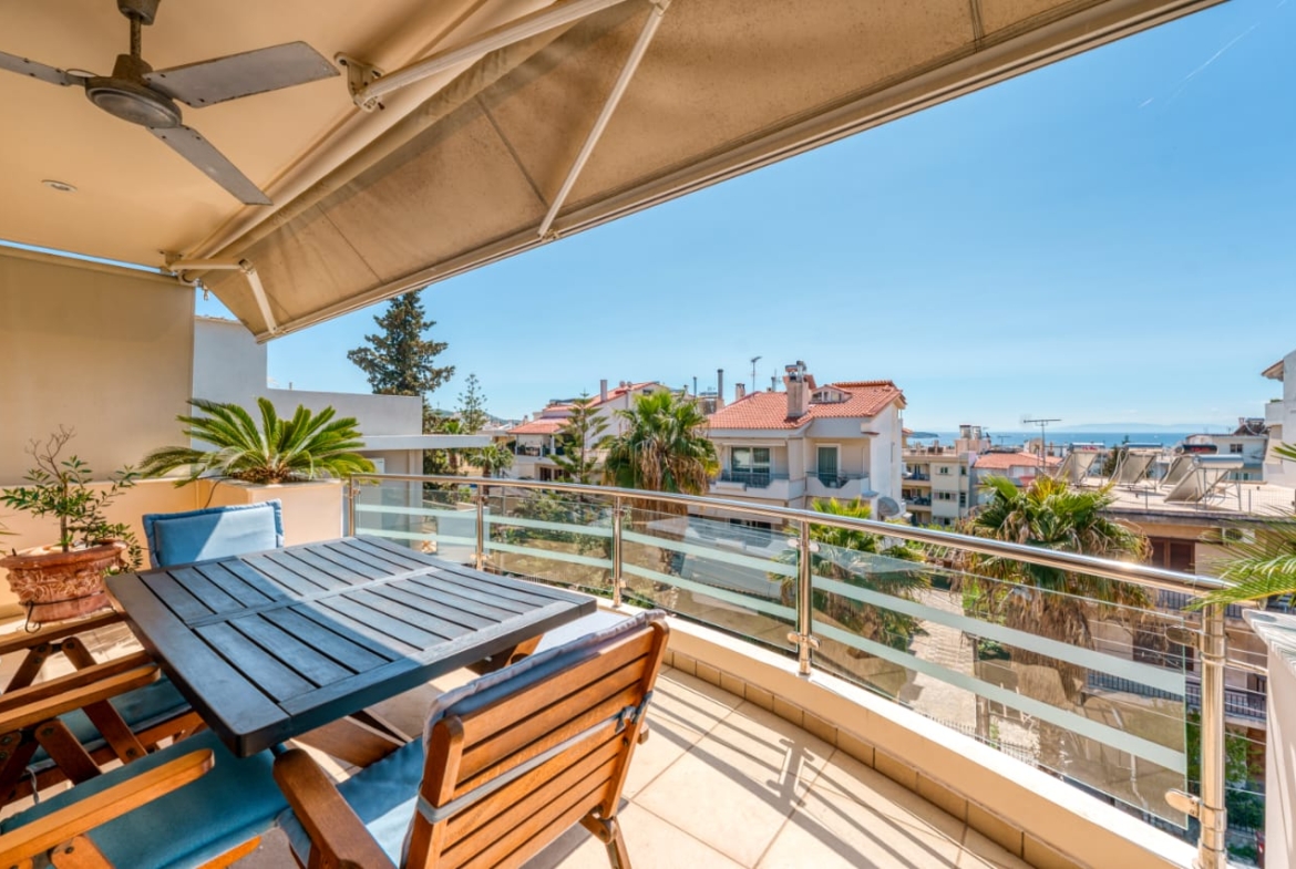 Voula (Dikigorika) | 155m² duplex apartment with seaview