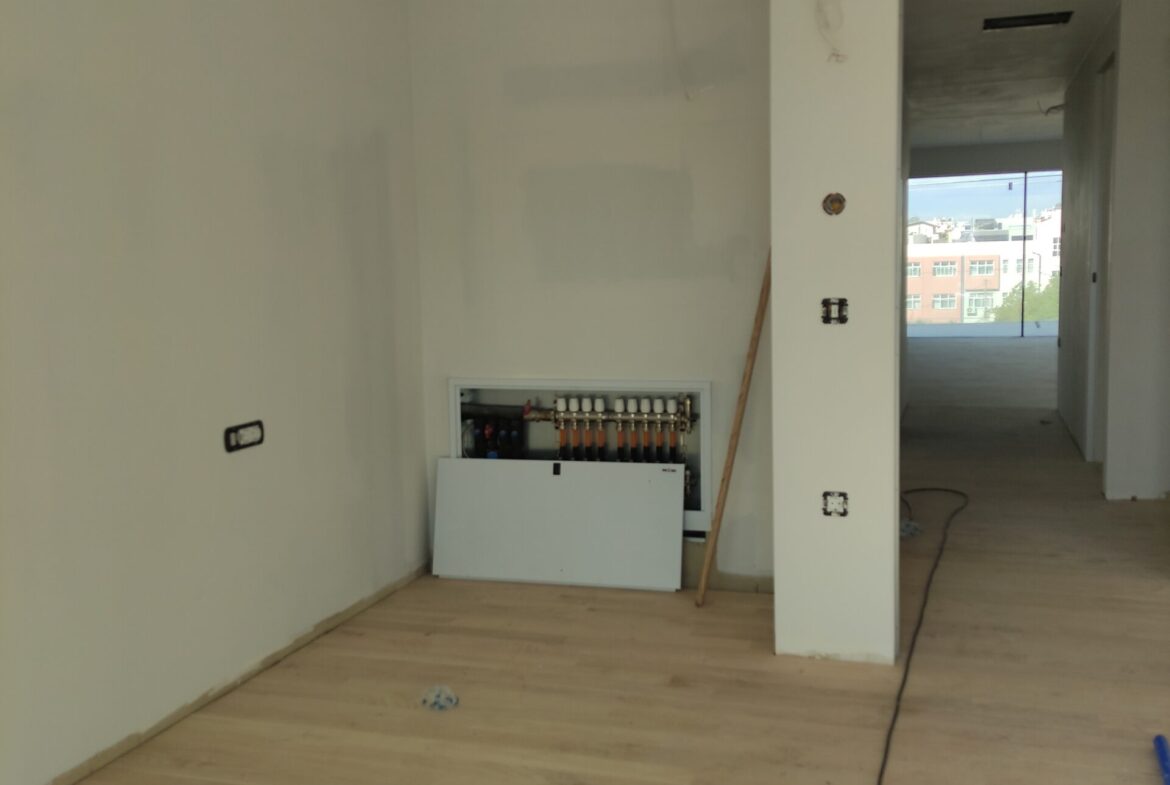 Glyfada (Pyrnari) 126m² | 2nd floor | 3 bedrooms