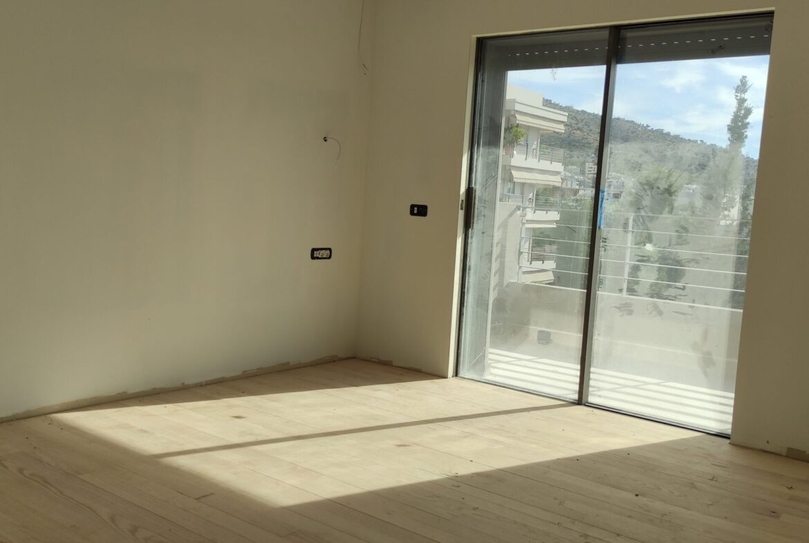 Glyfada (Pyrnari) 126m² | 2nd floor | 3 bedrooms