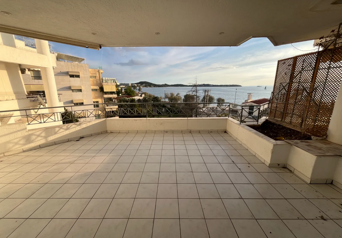 Voula (center) 143m² apartment with seaview | 3 bedrooms