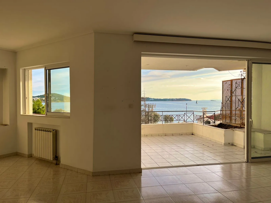 Voula (center) 143m² apartment with seaview | 3 bedrooms