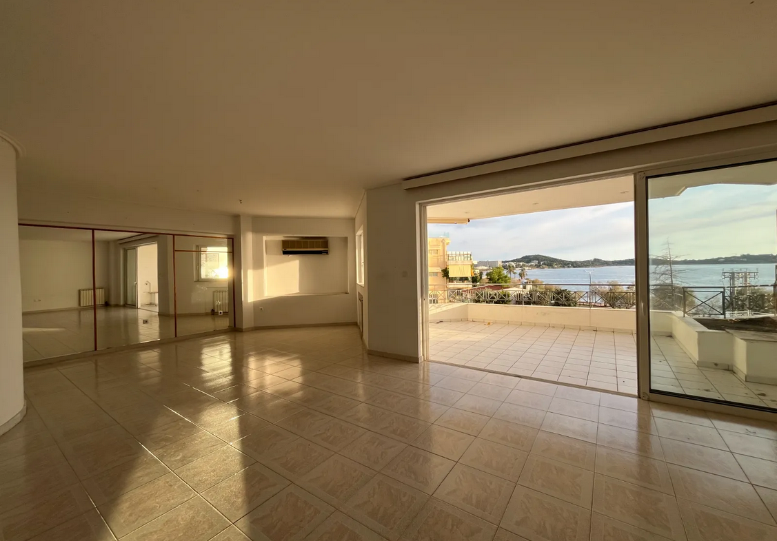 Voula (center) 143m² apartment with seaview | 3 bedrooms