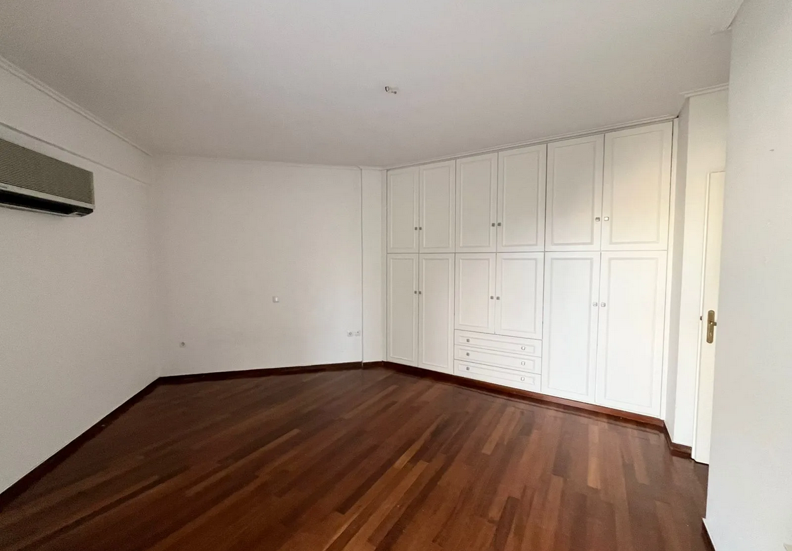 Voula (center) 143m² apartment with seaview | 3 bedrooms
