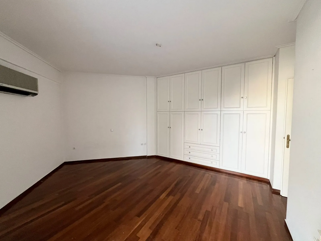 Voula (center) 143m² apartment with seaview | 3 bedrooms