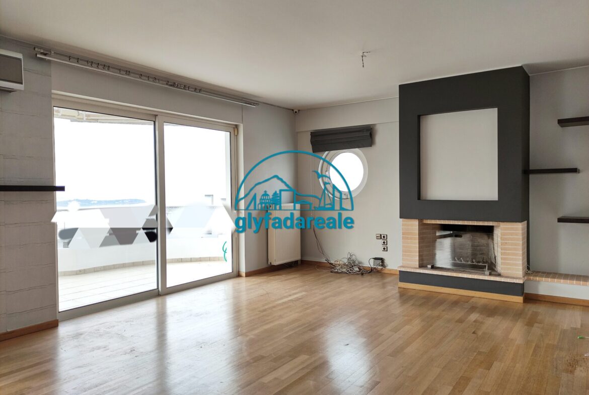 Voula, 135m² floor apartment with seaview