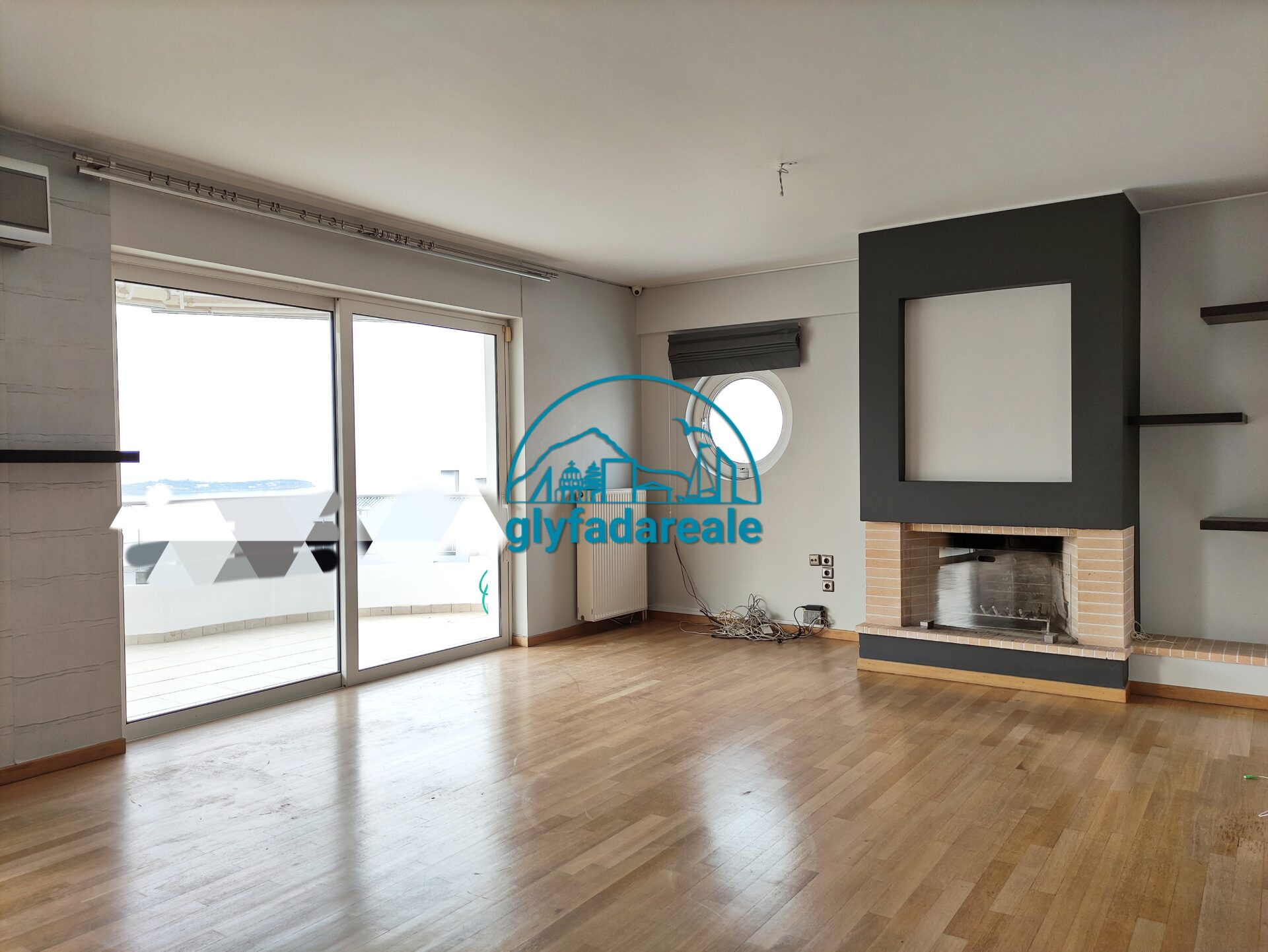 Voula, 135m² floor apartment with seaview