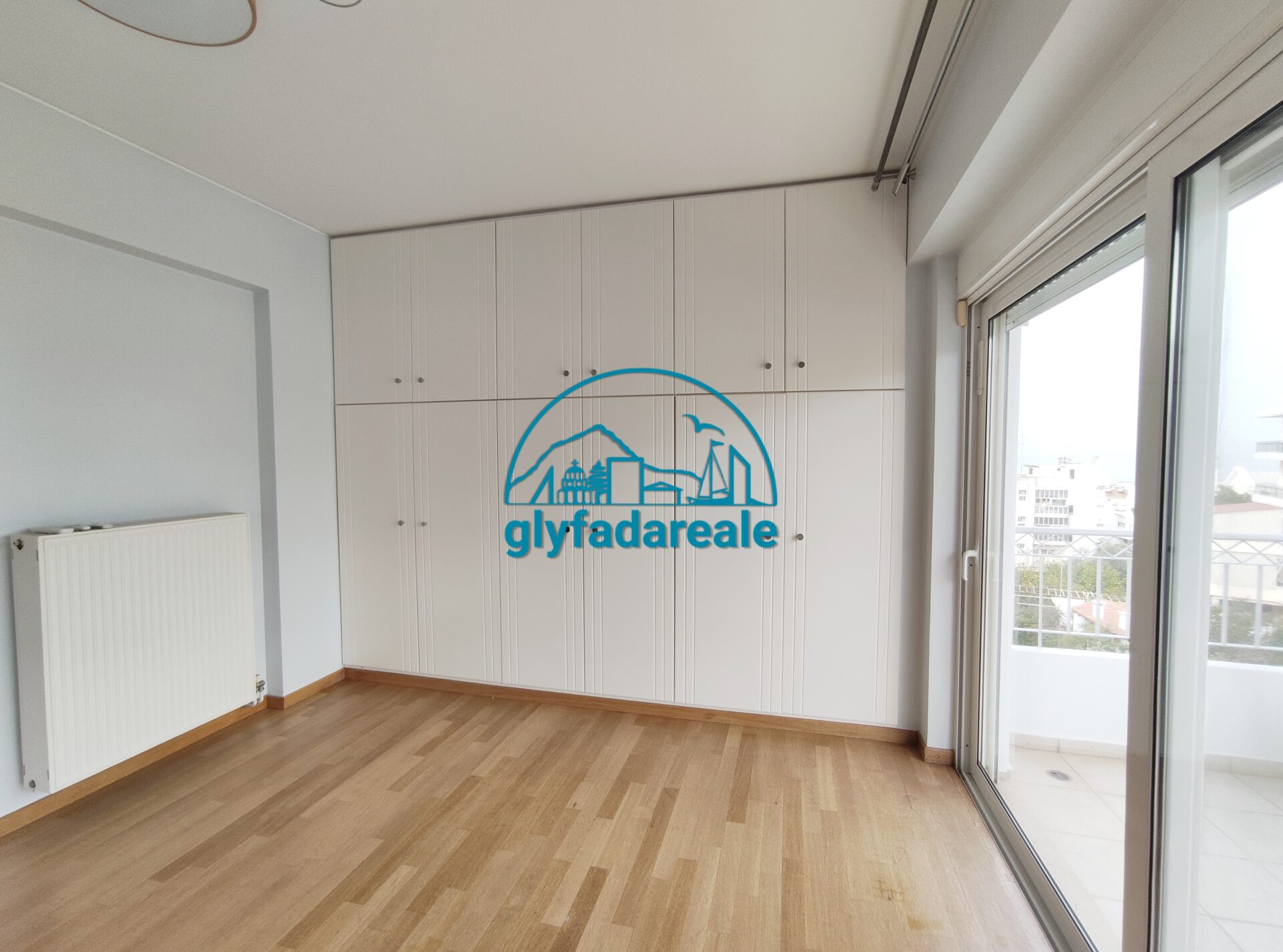 Voula, 135m² floor apartment with seaview