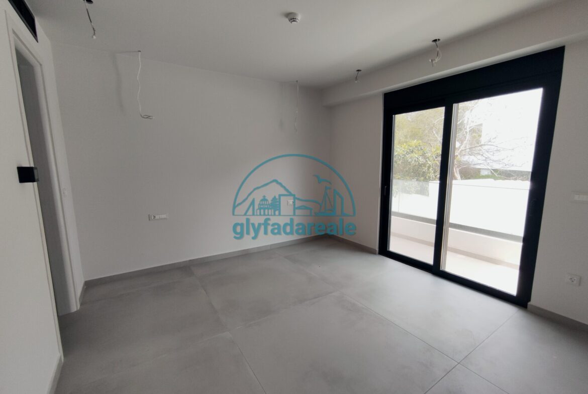 Voula (Asklipieio) Contemporary 3-Level Maisonette (174sqm) – Steps from the Athenian Riviera sea side.