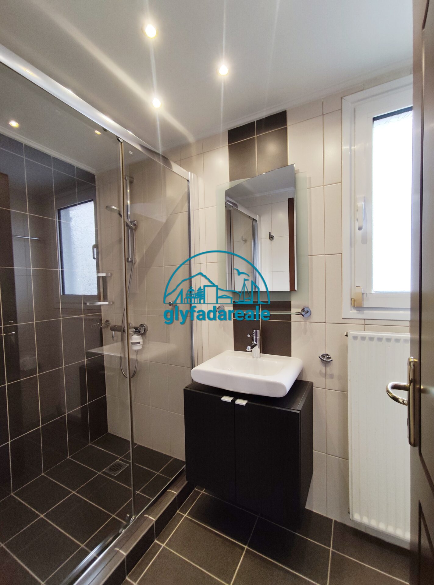Voula, 135m² floor apartment with seaview