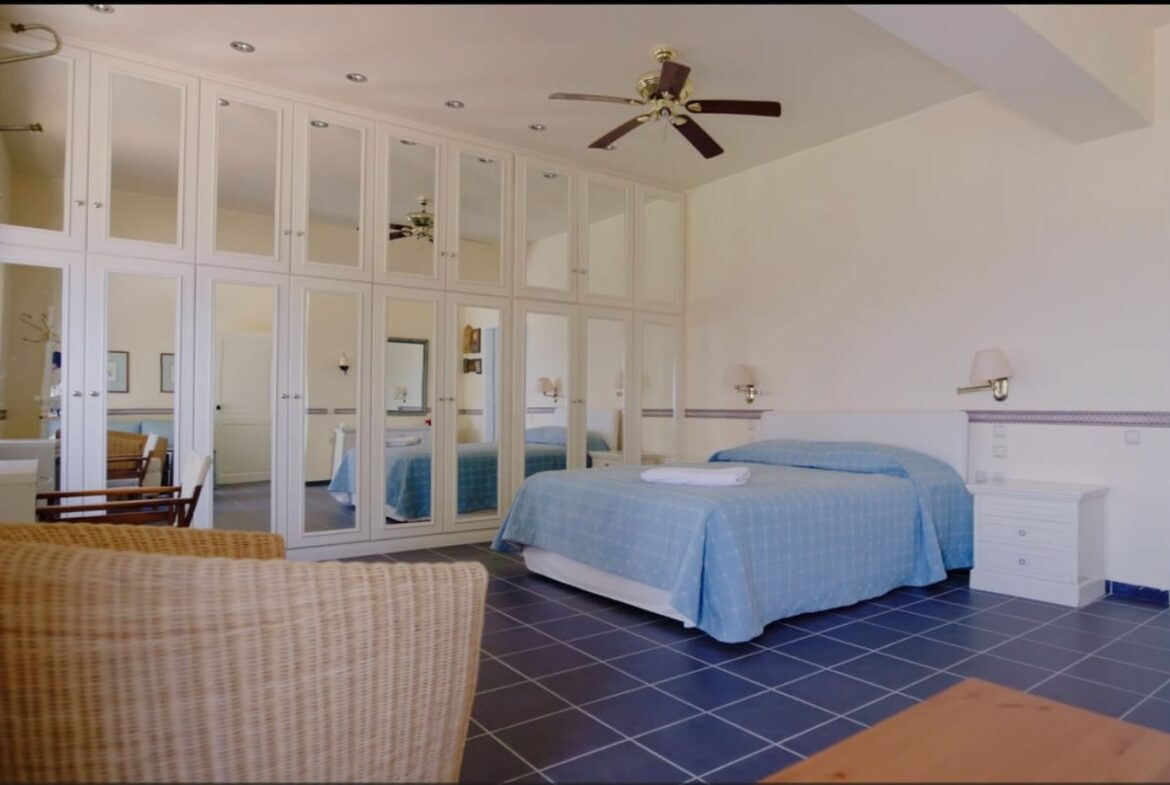 Lagonisi, Two Villas on a land of 4,000m²