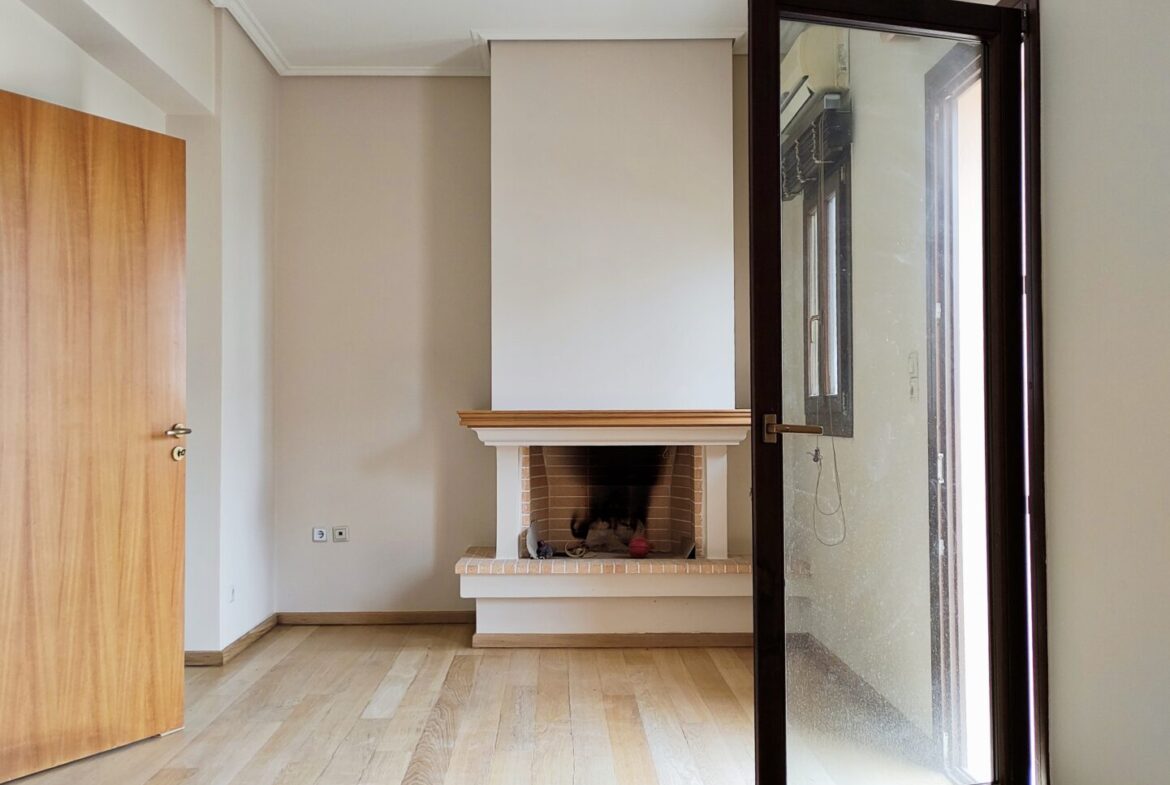 Elegant 3-Story Villa in prestigious Voula – 260m²