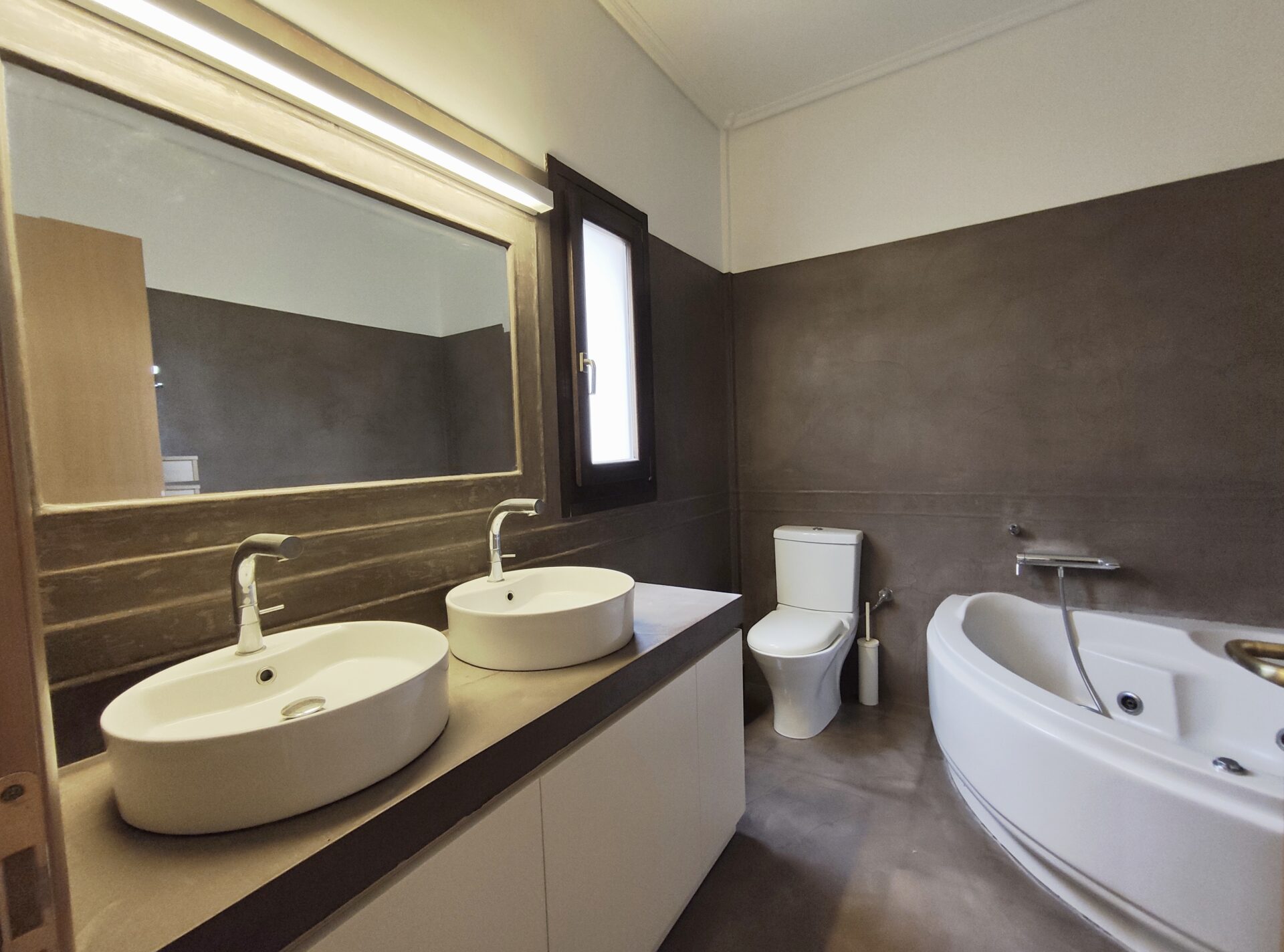 IMG_20260518_082317 Elegant 3-Story Villa in prestigious Voula – 260m²