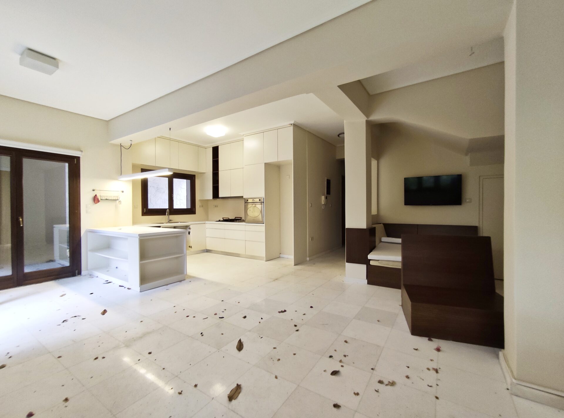 IMG_20260518_082918 Elegant 3-Story Villa in prestigious Voula – 260m²