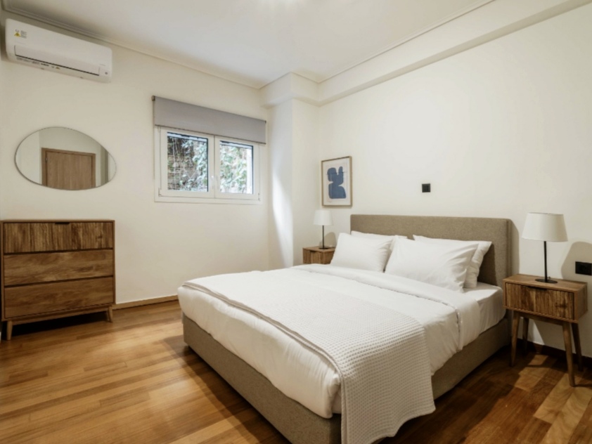 Kolonaki, short/ long term rental 90m² 1st floor